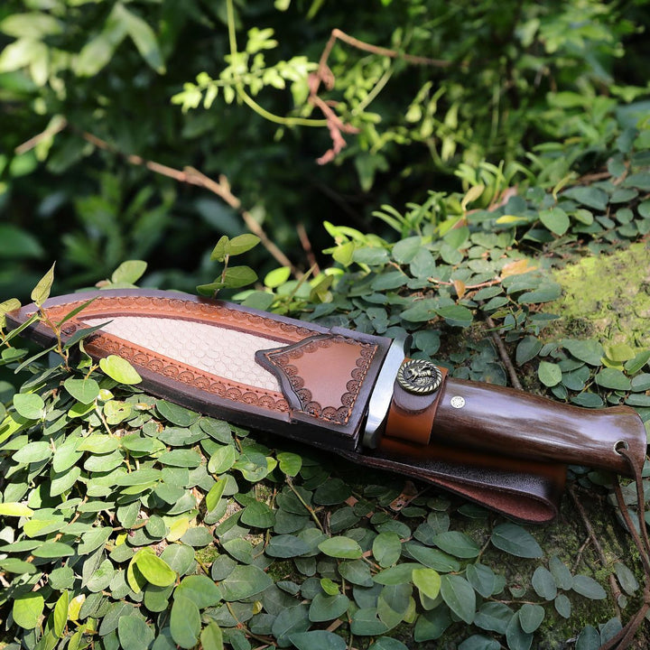 Umbra Japanese Hunting Knife with VG-10 Damacus Blade and Walnut Wood Handle