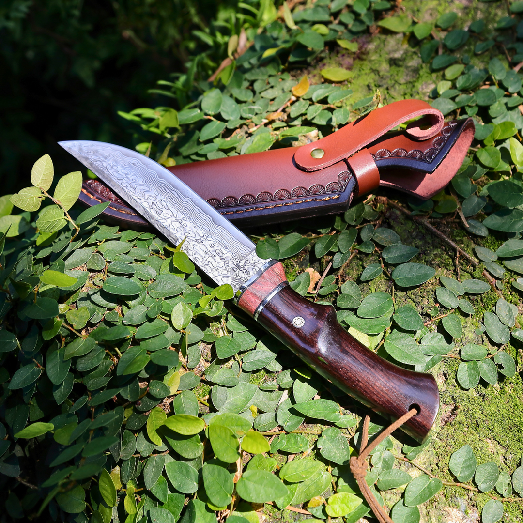 Dethroner Japanese Hunting Knife with VG-10 Damacus Blade and Ebony Wood Handle