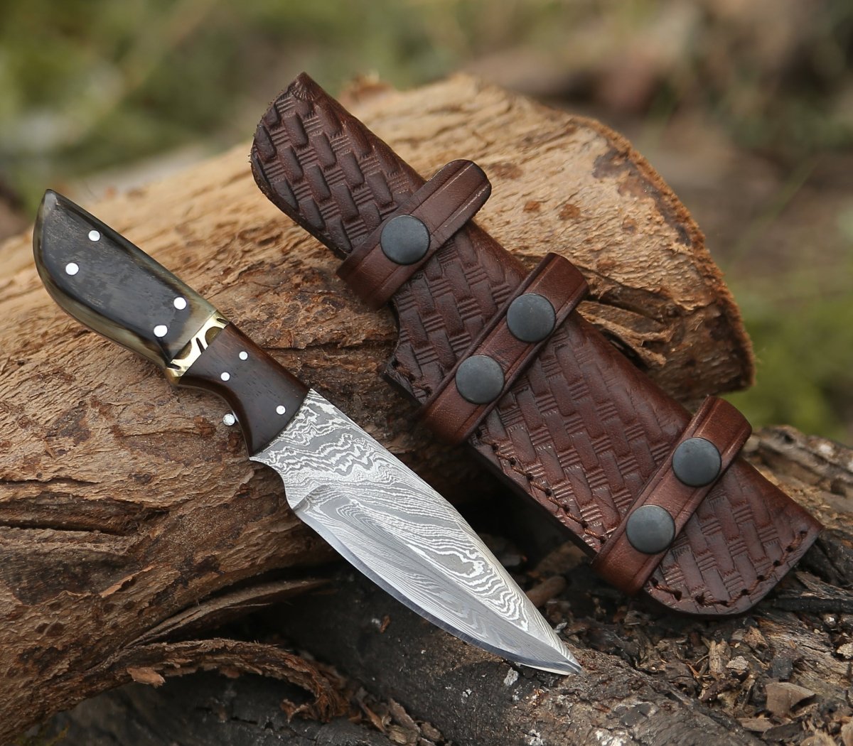 AM Custom handmade Carbon store steel Hunting knife with pouch